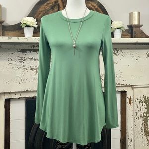 Just arrived! Sage green crew neck long sleeve!
